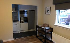 Ideally Located Modern Flat